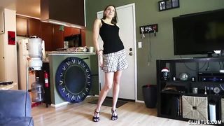 Keep your Room Tidy with my Cock-Jerk Lesson