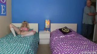 Babes Legs Wide Open trying new Sex Toy