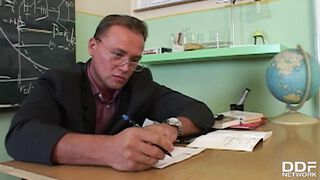 Cum-addict & horny schoolgirl chick Liz Honey sucks dick in classroom