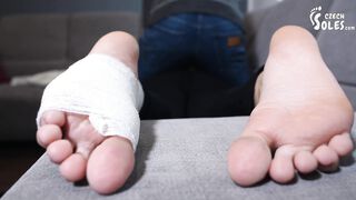 Friend's sensual foot and back massage (BIG feet, foot worship, foot teasing, hurt ankle, sexy toes)