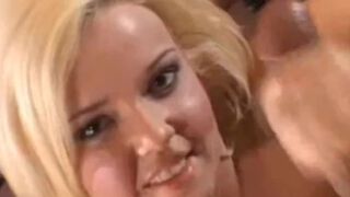 She Knows How To Stroke It arousing and relaxing strokes