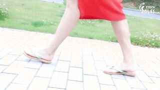 Kasin walking in sandals - teaser