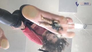 Giantess goddess trampling floorview