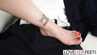 Inked Petite Sage Hunter Fucked After Foot Worship